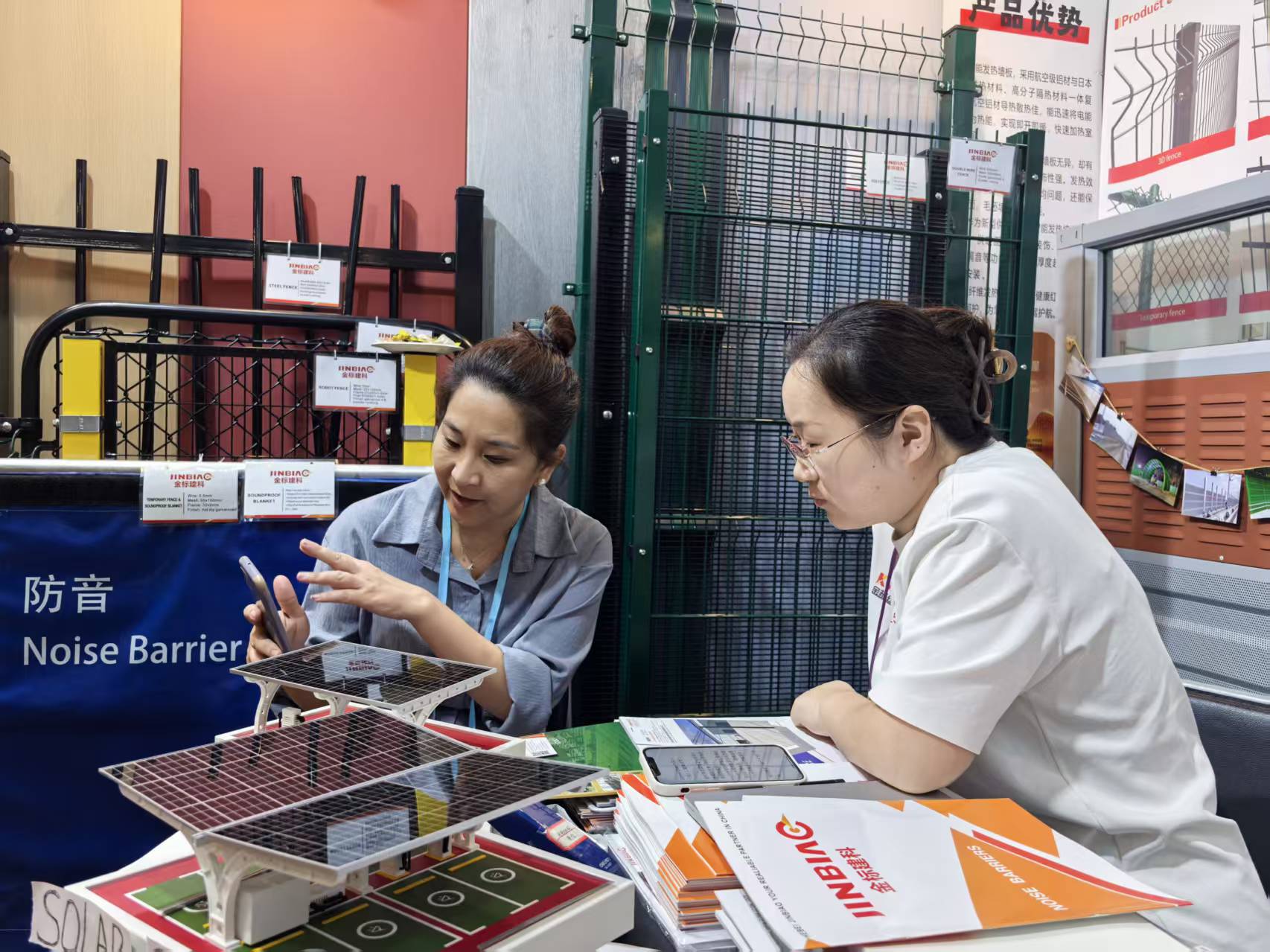 94b006fa138f5b9bf4b3a61580b96a46